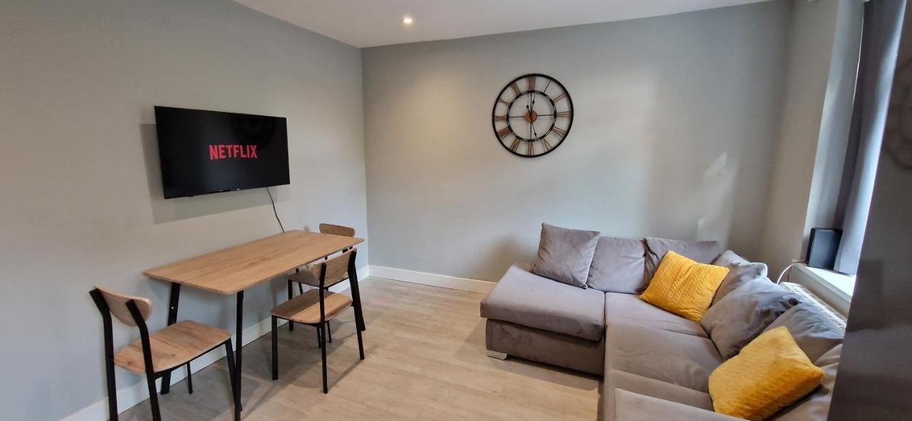 Central Reading Modern 3Br Flat - Walk To Station And High Street Exterior foto